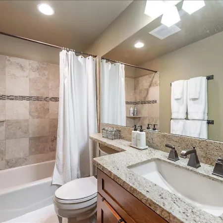 Cozy Northstar Village Condo Walk To Lifts 2 Full Ba Excellent Location Truckee Extérieur photo