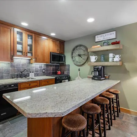 Cozy Northstar Village Condo Walk To Lifts 2 Full Ba Excellent Location Truckee Extérieur photo