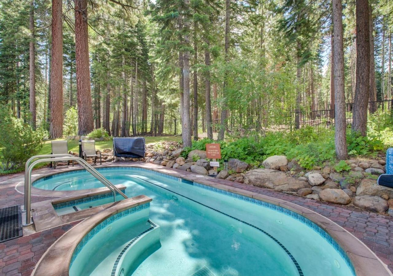 Cozy Northstar Village Walk To Lifts 2 Full Ba Excellent Location * Truckee